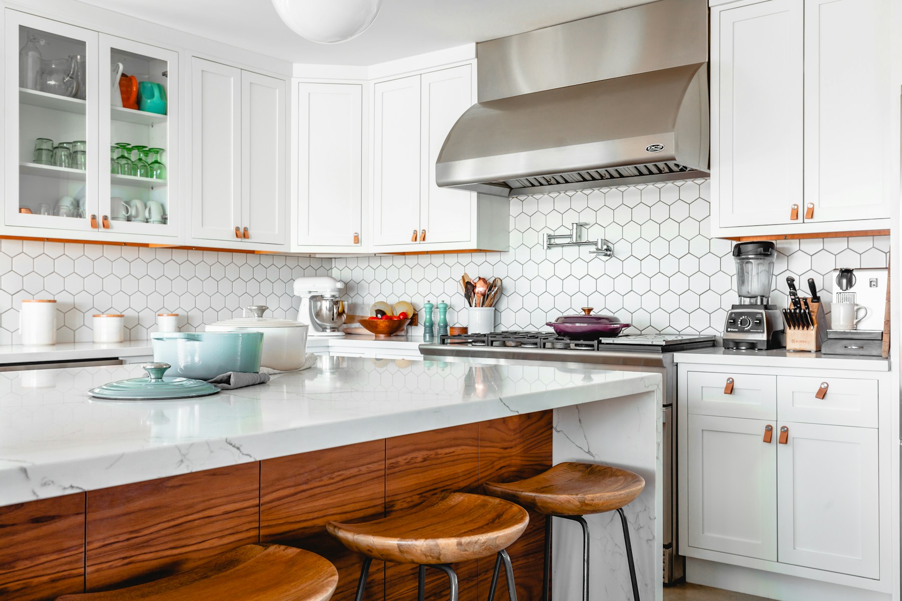 Stock inspiration: kitchen with pendant lighting